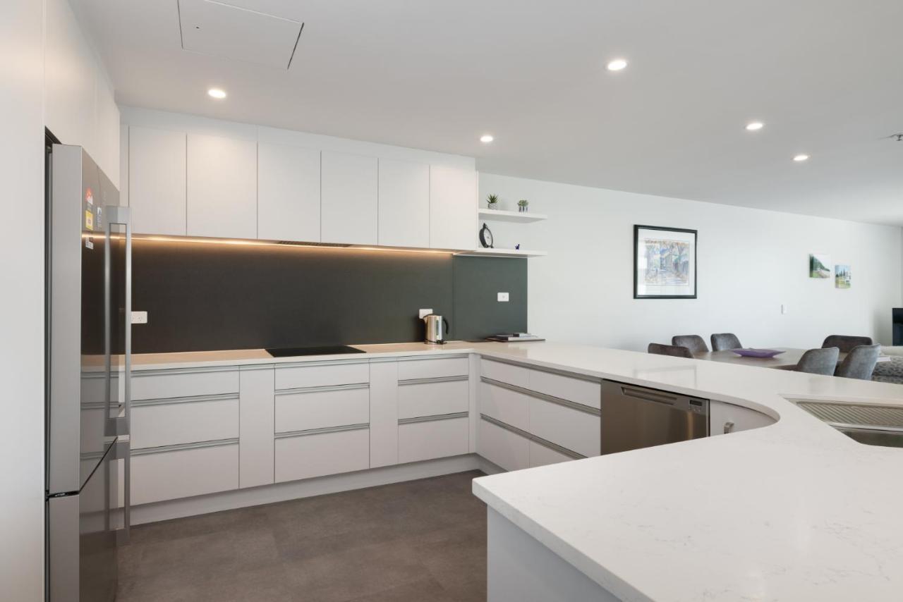 Oceanside Apartment With Iconic Views Mount Maunganui Exterior photo